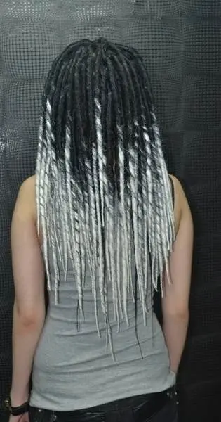 Плетение дред с вплетением искусственных волос