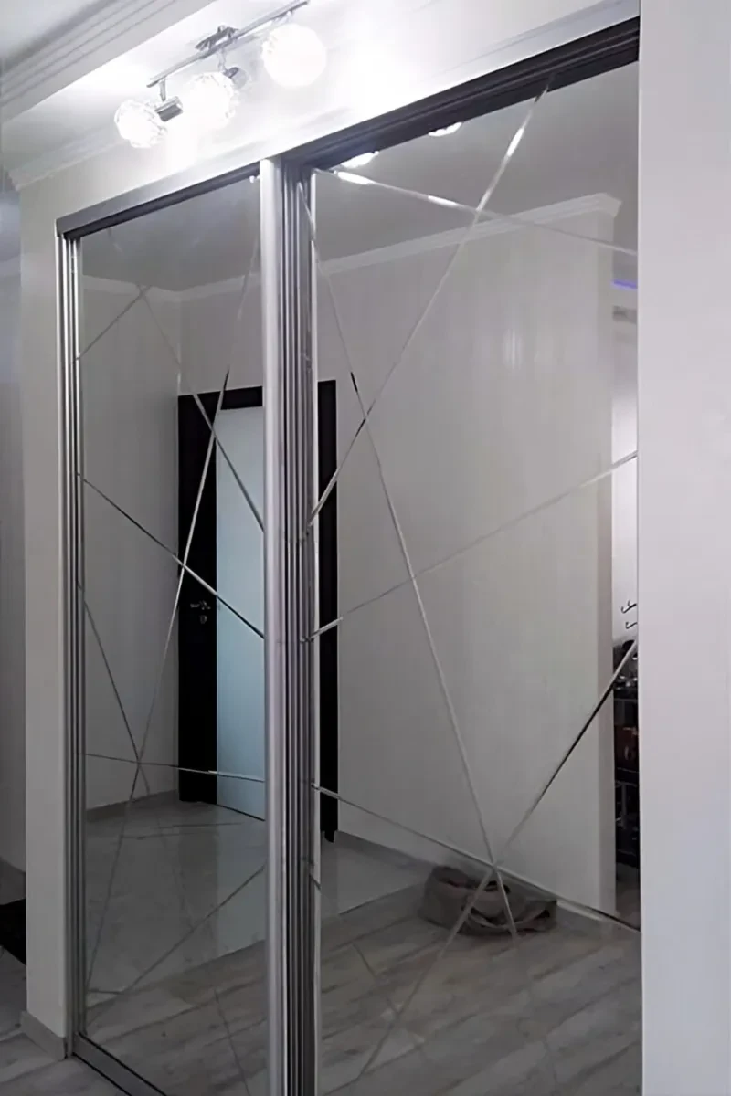 Панно из зеркал для шкафов-купе