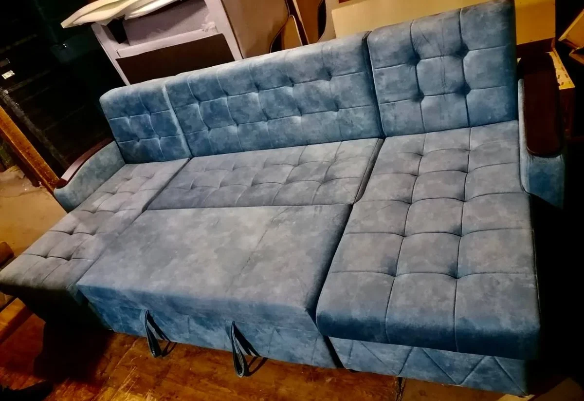 Угловой диван Валенсия П - образная с дополнительной оттаманкой