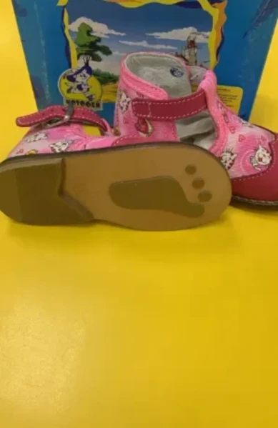 Ортопедические туфли для девочки "Котофей"