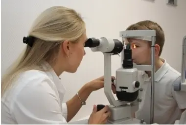 Проверка зрения в Белогорске амурской области. подбор очков и контактных линз детям