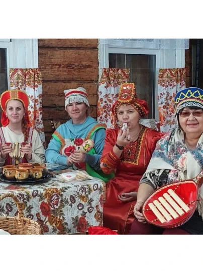Изба русских забав