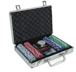 Подарочный набор для любителей игры в карты. Набор для игры в покер в металлическом кейсе.