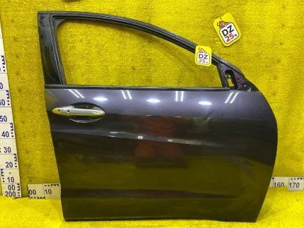Фото для Дверь боковая HONDA VEZEL RU4/RU3/RU1/RU2 LEB 2014/Цвет NH821M перед. прав. (б/у)