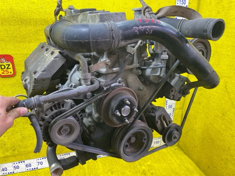 Двигатель Mitsubishi Fuso Canter FB501B/FB50AB/FB51AB/FD501B/FD50AB 4M40 1997 перед.