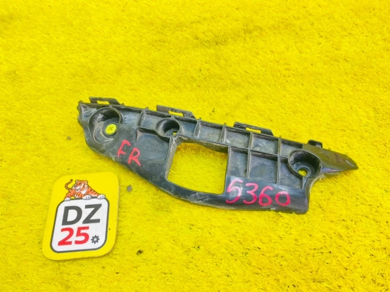 Фото для Крепление бампера TOYOTA WISH ZGE20W 2ZRFAE 2012/Цвет 202 перед. прав. (б/у)