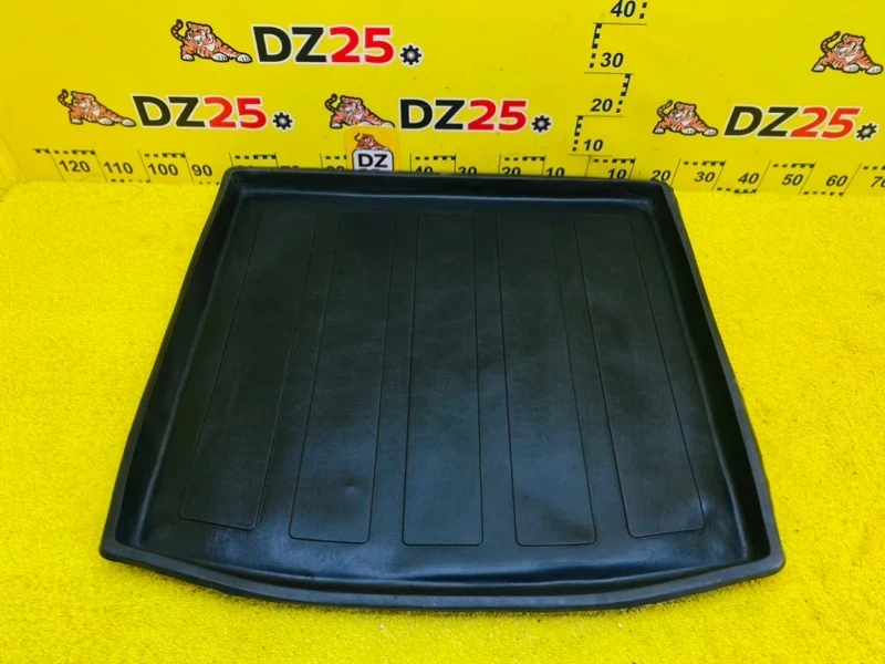 Фото для Коврик багажника MITSUBISHI OUTLANDER GG2W 4B11 2014/Цвет X42B задн. (б/у)