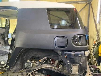 Фото для Стекло собачника TOYOTA FJ CRUISER GSJ15W/GSJ10W 1GRFE 2011/Цвет 2KC задн. лев. (б/у)