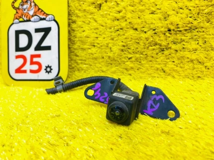 Фото для Камера переднего вида NISSAN SERENA GFC27 MR20DD 2016/Цвет QAB перед. (б/у)