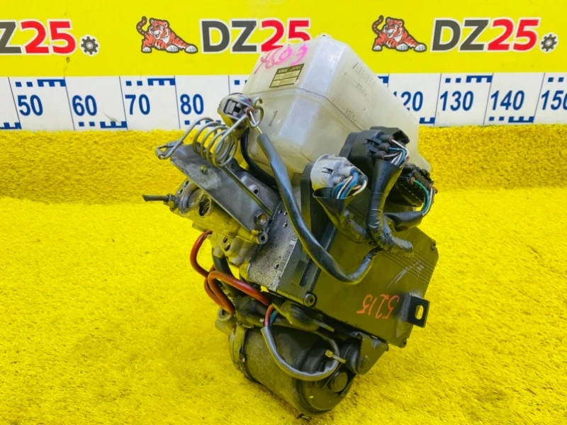 Фото для Главный тормозной цилиндр TOYOTA LAND CRUISER UZJ100W 2UZFE 2002/Цвет 057 перед. (б/у)