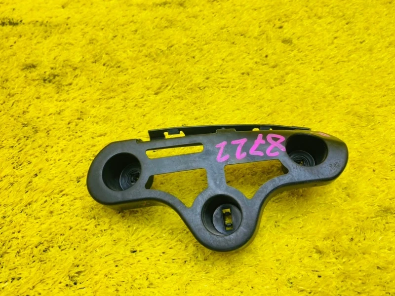 Фото для Крепление бампера TOYOTA SEQUOIA USK60L 3URFE 2008/Цвет 040 перед. прав. (б/у)