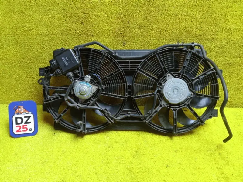 Вентилятор охлаждения радиатора Nissan Leaf ZE0 EM61 2011 перед.