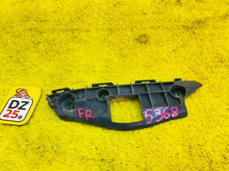 Фото для Крепление бампера TOYOTA WISH ZGE25W 2ZRFAE 2012/Цвет 202 перед. прав. (б/у)