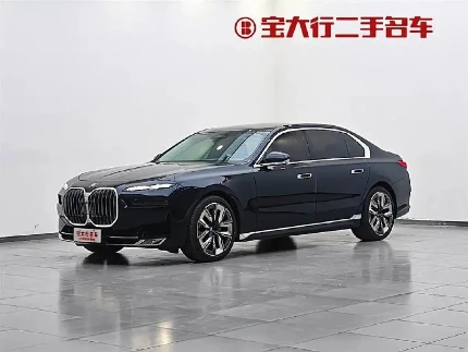 Автомобиль BMW SERIES 7 2023 год