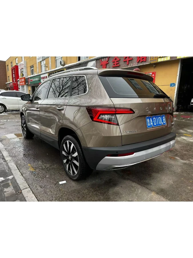 Автомобиль SKODA KAROQ 2020 год под заказ из Китая
