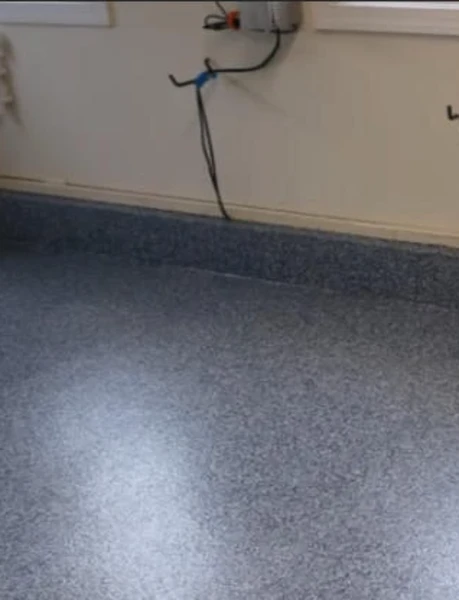 Монтаж наливных полимерных полов: Полимерцементный наливной пол для гаражей