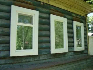 Монтаж окна в деревянном доме